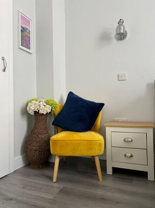 Ferienwohnung The Niche York Exterior foto